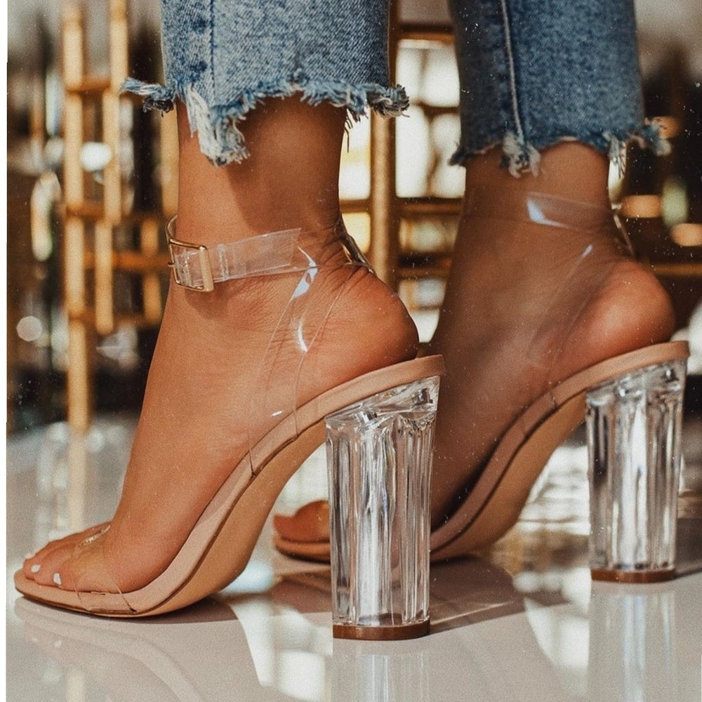 💗6,7 💗 CLEAR transparent Heels🚨 PRICE FIRM🚨