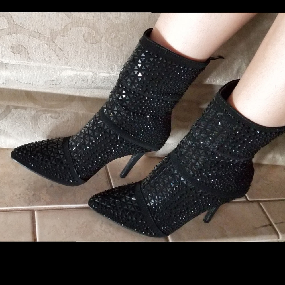 💎Restocked Extremely Diamond embelished booties