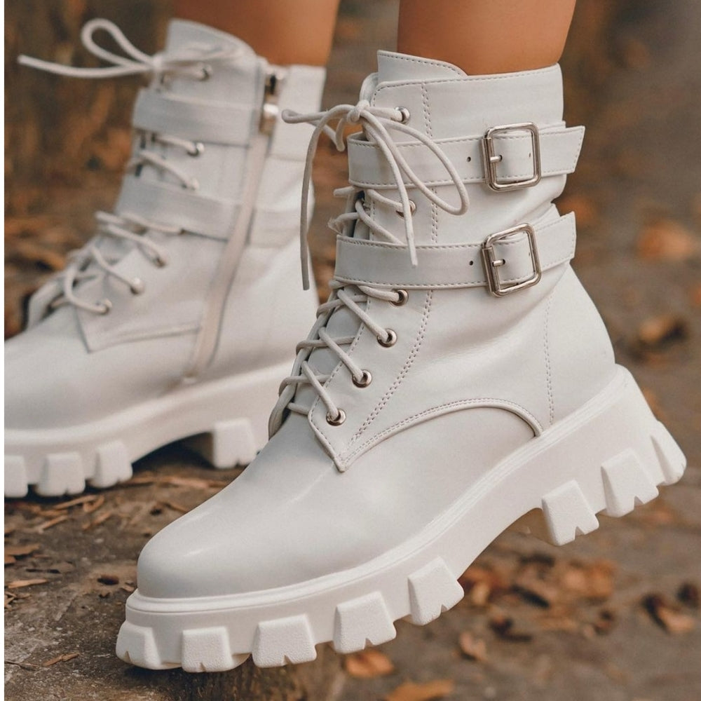 Just In 🤍Natasha White combat Boot