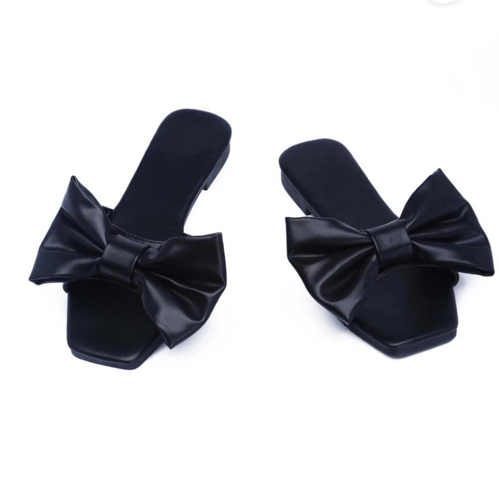 💗💗8.5  💗💗Princess bows  Black color only