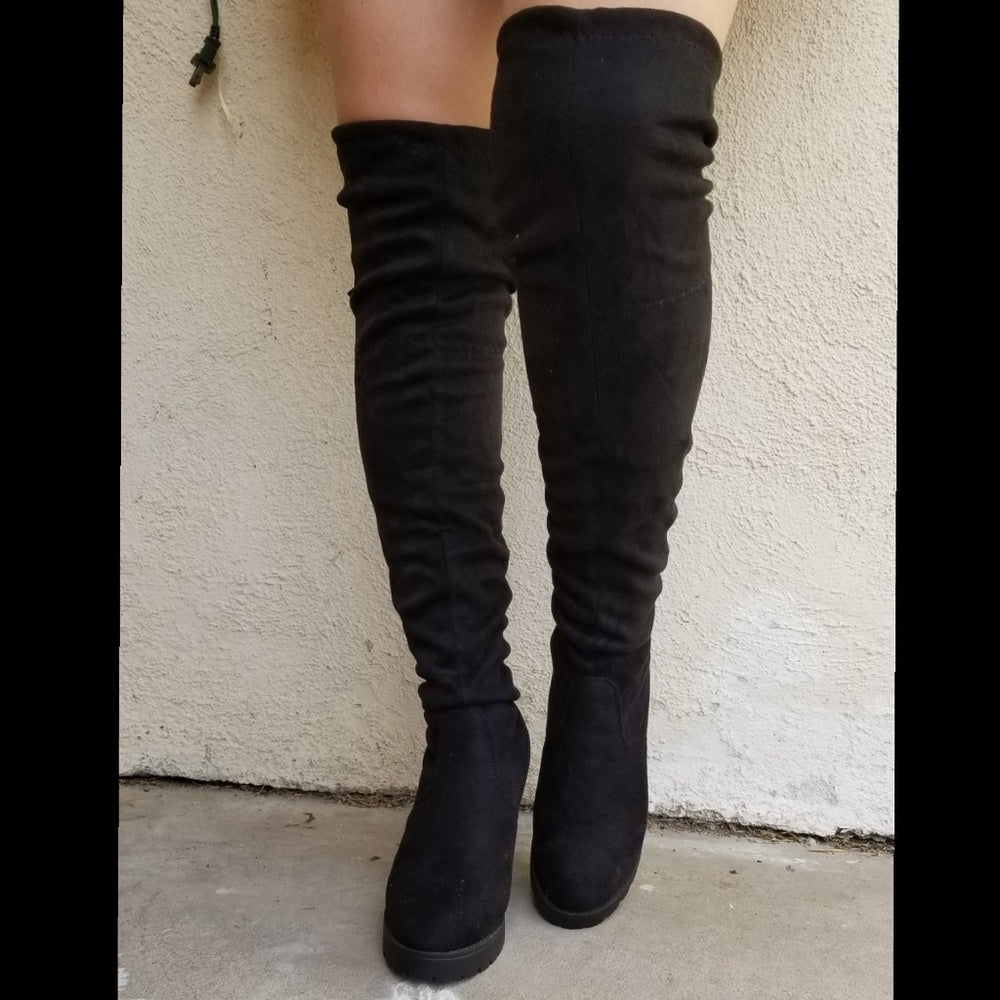 🚨RESTOCKED 🚨 Bella Black tigh high boots